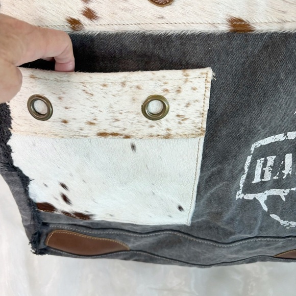 Myra Bag 100% HANDMADE PRINT WEEKENDER BAG - Picture 8 of 9